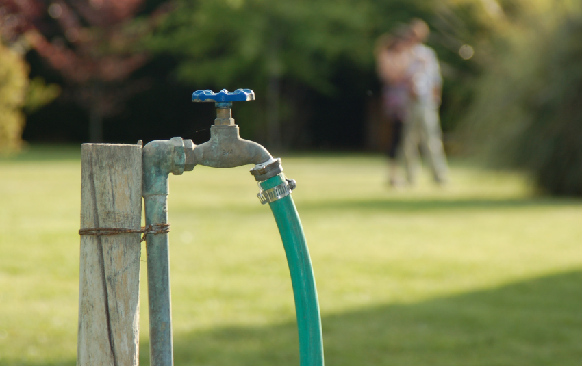 Change water shop tap